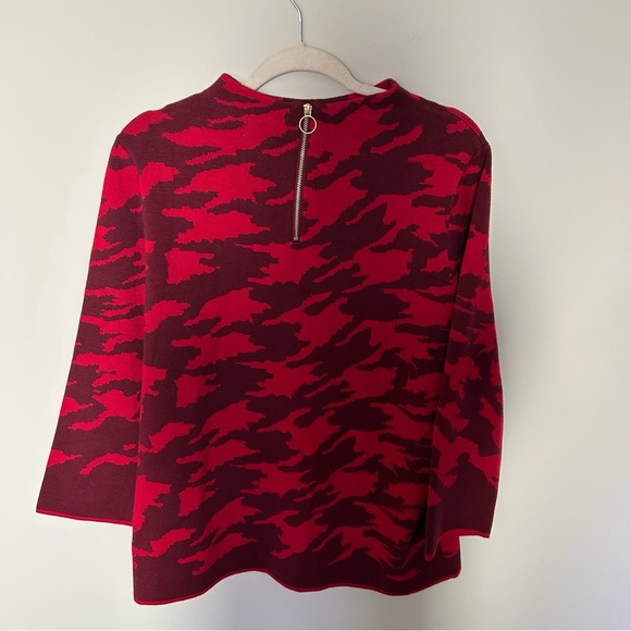 Chico's Zip-Back Mock-Neck Sweater Red Camp Print Size 2 (Large) - Picture 5 of 8